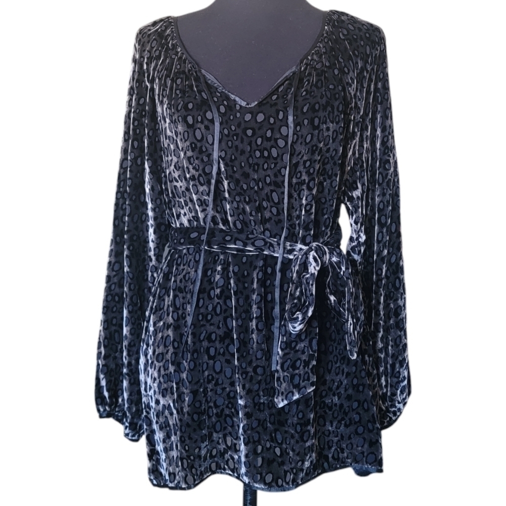 What Goes Around Comes Around Women's Silk Blend Cheetah Print Tunic Size M